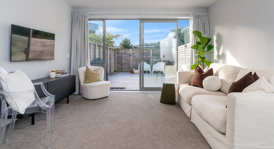  at 13/2 Stone St, Miramar, Wellington