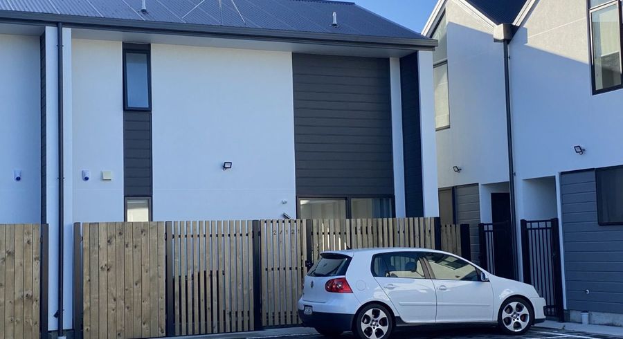  at 2/121 Sherborne Street , St. Albans, Christchurch City, Canterbury