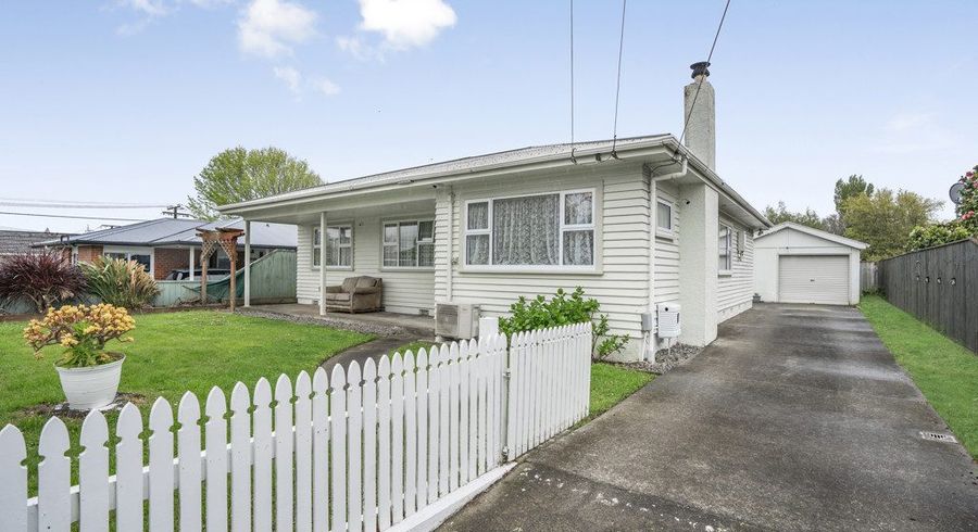  at 86 Garden Road, Avalon, Lower Hutt