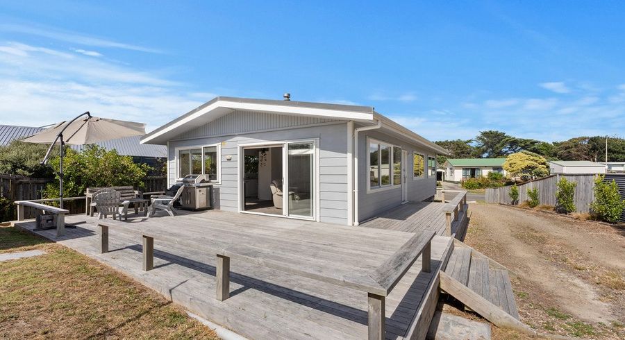  at 16 Karaka Street, Otaki Beach, Kapiti Coast, Wellington
