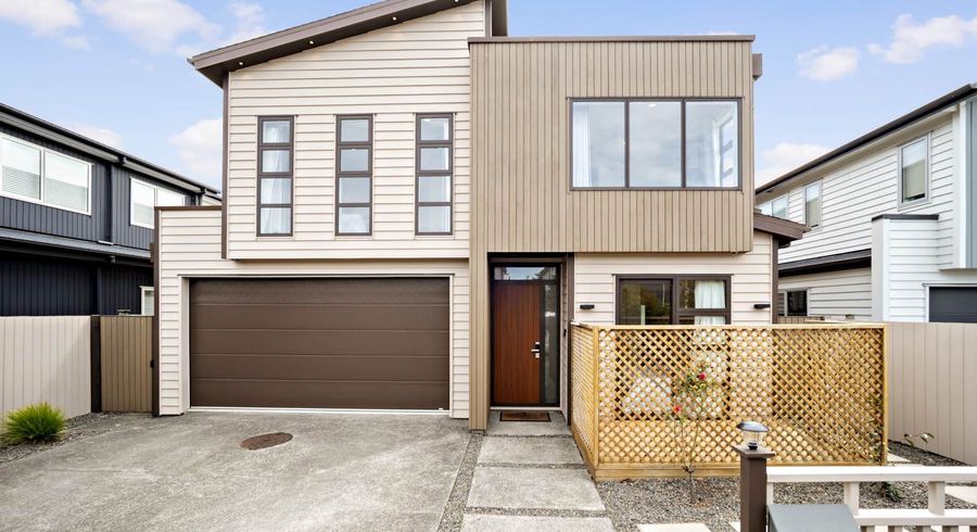  at 18 Toanui Road, Hobsonville, Waitakere City, Auckland