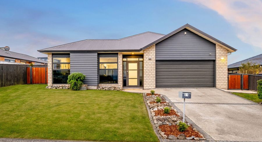  at 21 Nelson Avenue, Aotea, Porirua, Wellington