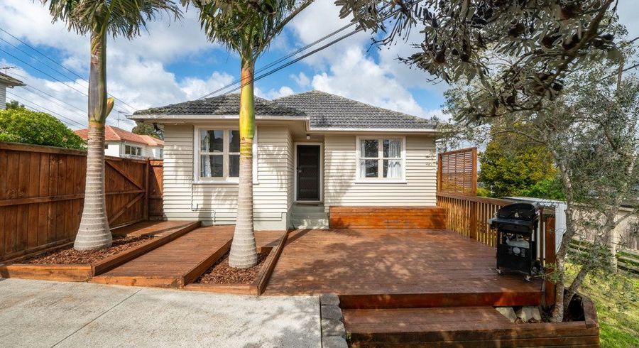  at 62A Roberts Road, Glenfield, North Shore City, Auckland