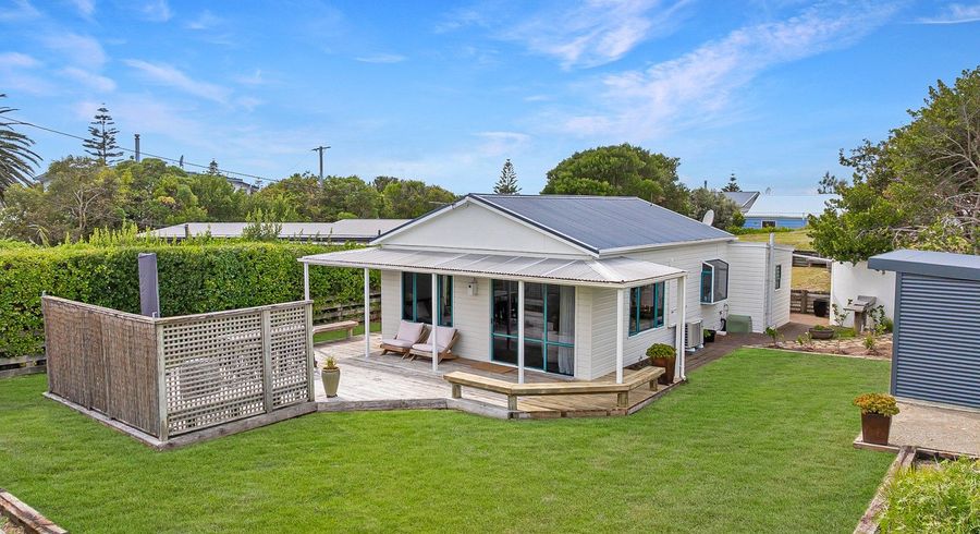  at 43 Pinedale Crescent, Riversdale Beach