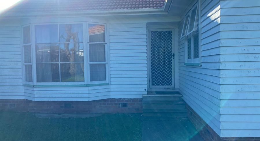  at 324 Richardson Road, Mount Roskill, Auckland City, Auckland