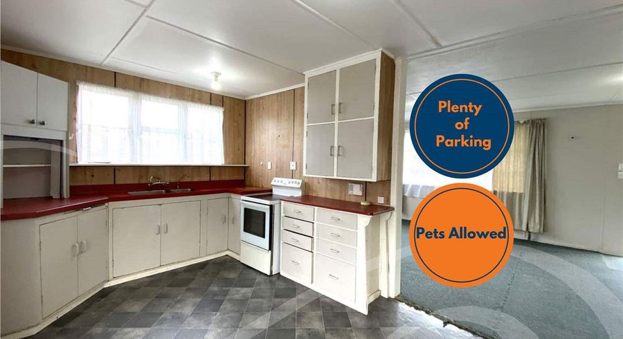  at 13 Keeling Road, Henderson, Auckland