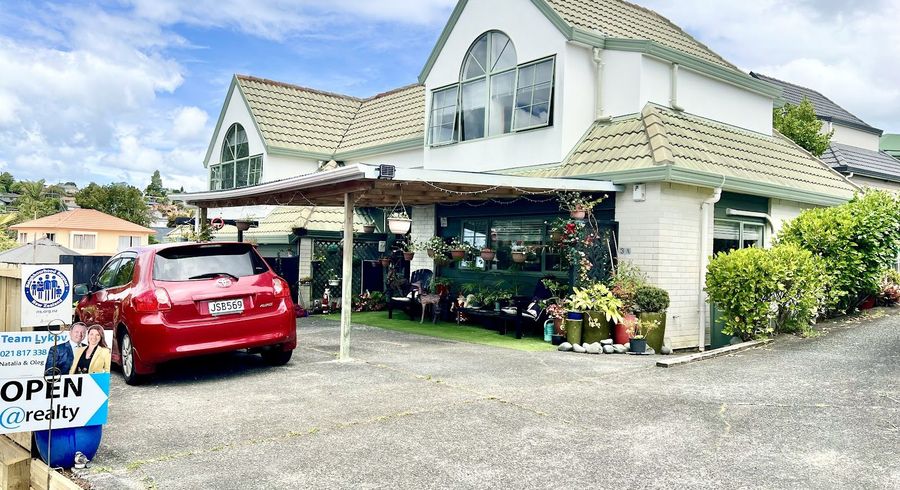  at 1/3 Pelican Lane, Unsworth Heights, Auckland