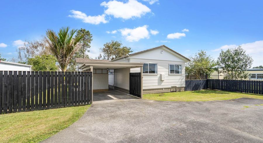  at 1/3 Silverstone Place, Henderson, Auckland