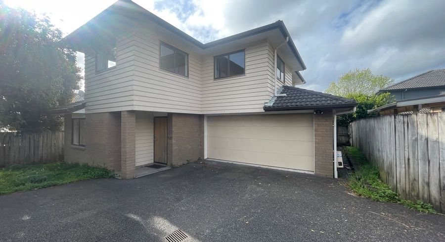  at 15 Janway Avenue, Flat Bush, Manukau City, Auckland
