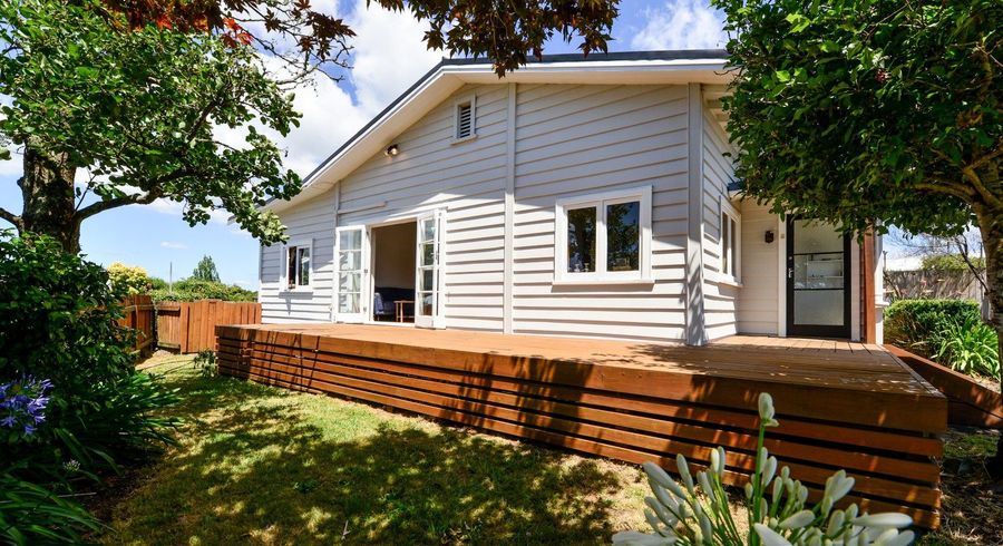  at 75 Tuhikaramea Road, Dinsdale, Hamilton