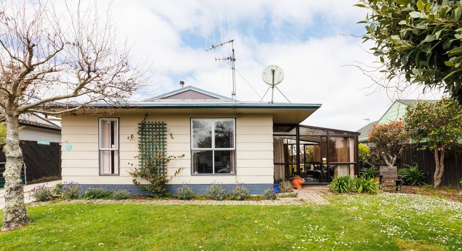  at 48 Hillcrest Drive, Kelvin Grove, Palmerston North