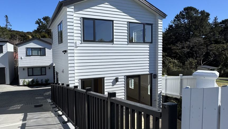  at 37E Allington Road, Massey, Waitakere City, Auckland