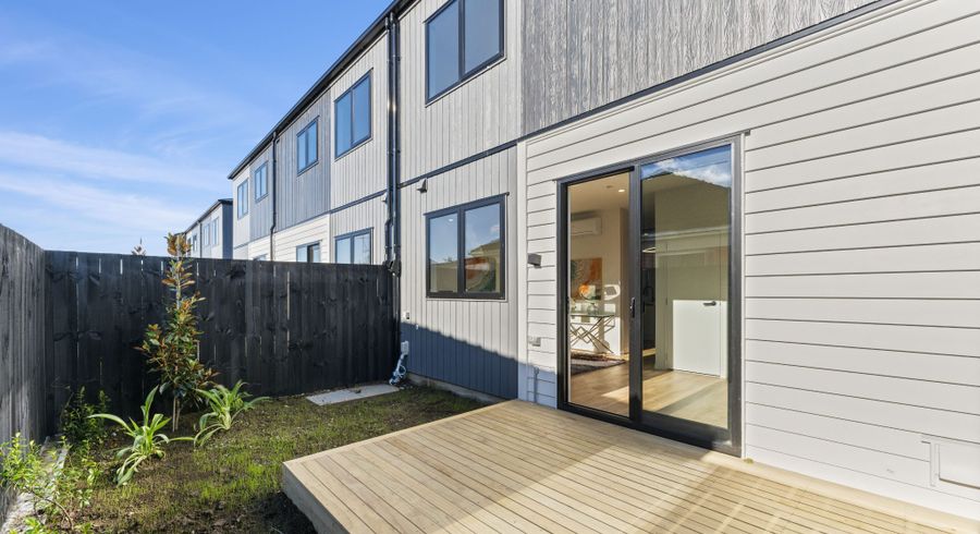  at 4/13 Rosebank Road, Papatoetoe, Manukau City, Auckland