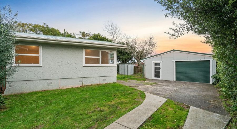  at 19 Plumley Crescent, Mangere, Manukau City, Auckland