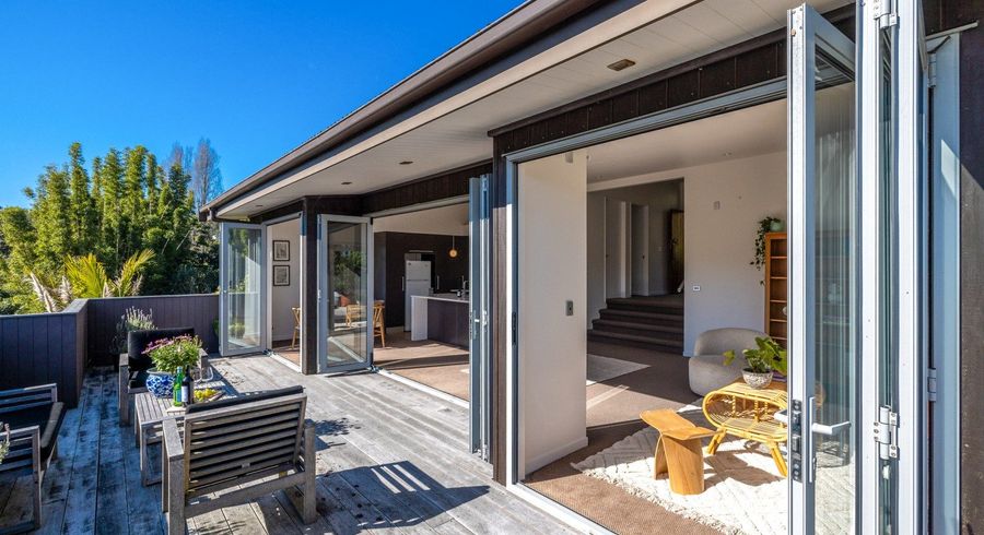  at 27 Ocean Road, Surfdale, Waiheke Island, Auckland