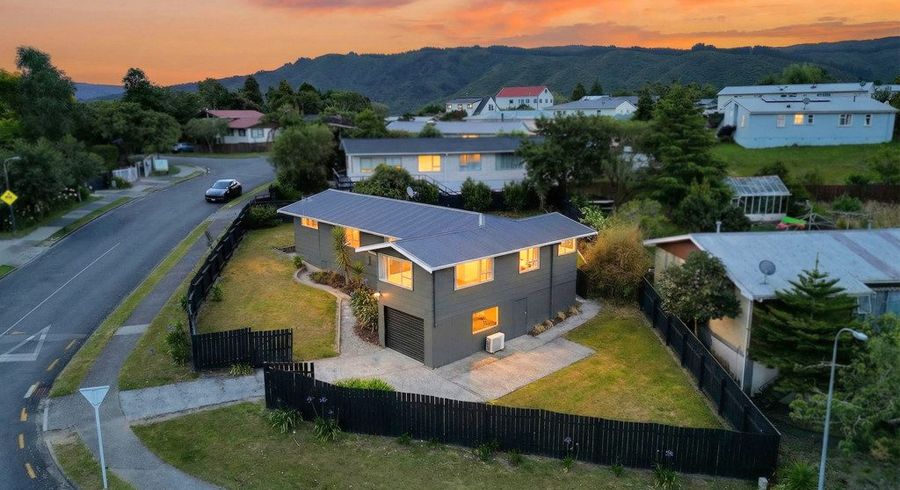  at 49 Norana Road, Timberlea, Upper Hutt, Wellington