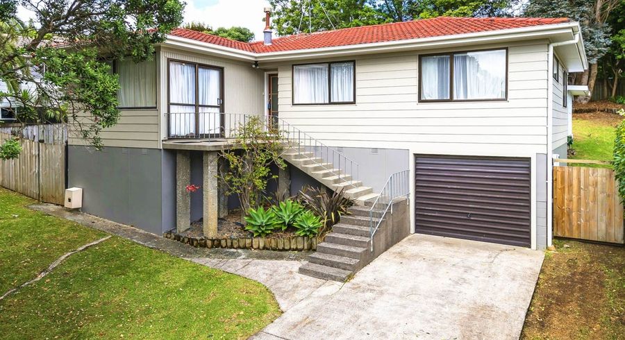  at 55 Oaktree Avenue, Browns Bay, North Shore City, Auckland