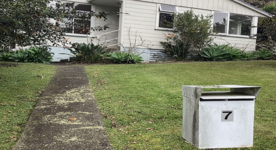  at 7 Cutts Crescent, Paremoremo, North Shore City, Auckland