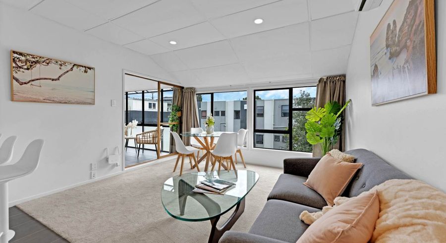  at 11/56 Ferndale Road, Mount Wellington, Auckland City, Auckland