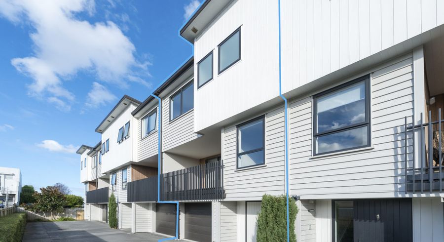  at 5/5 Peachgrove Road, Te Atatu Peninsula, Waitakere City, Auckland