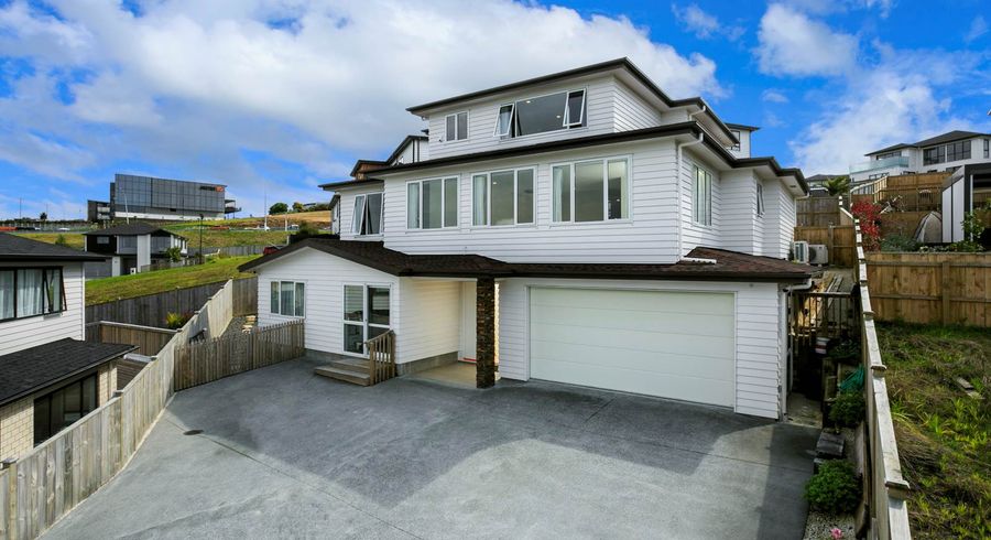 Free property data for 7 Colliston Rise, Pinehill, Auckland - homes.co.nz