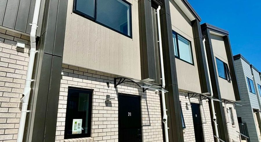  at 21 Kiato Lane, Flat Bush, Manukau City, Auckland