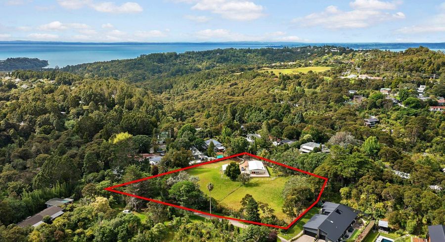  at 333 Huia Road, Titirangi, Waitakere City, Auckland
