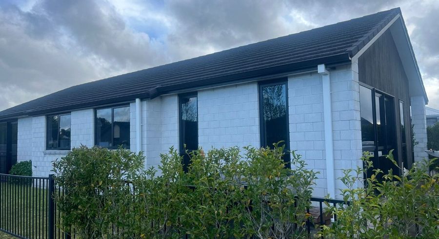  at 1 Scarr Lane, Pyes Pa, Tauranga, Bay Of Plenty