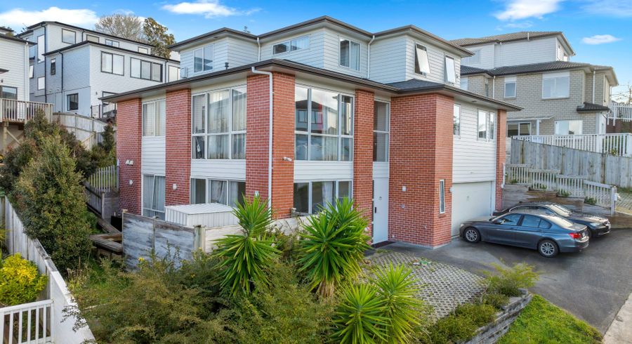  at 5 Para Close, Fairview Heights, Auckland