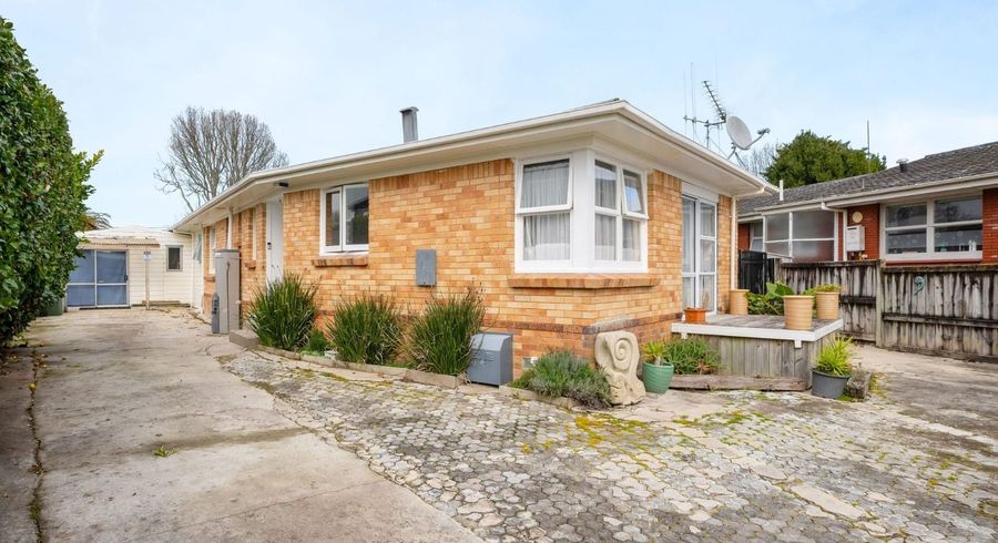  at 8 Robert Grigg Place, Hamilton East, Hamilton, Waikato