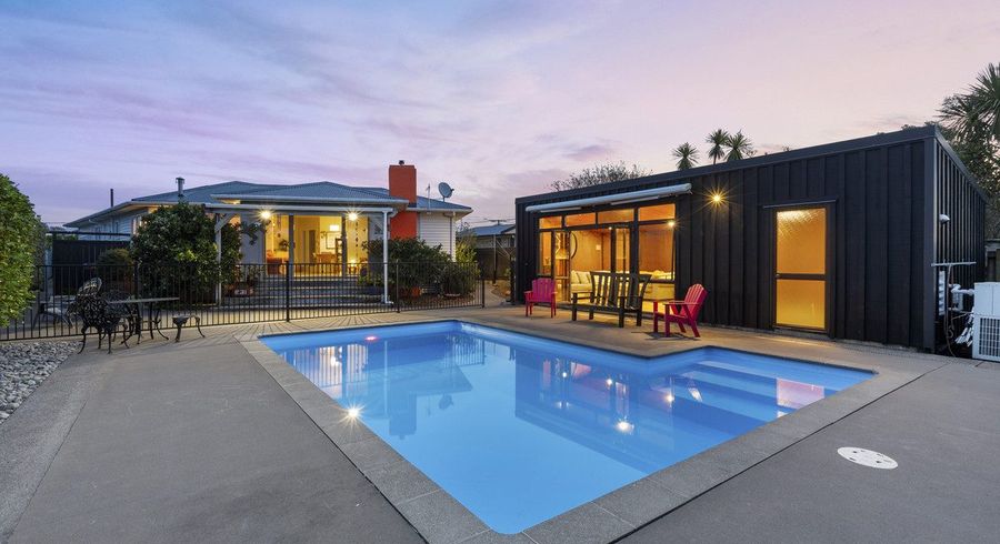  at 8 Blenheim Place, Vogeltown, New Plymouth, Taranaki