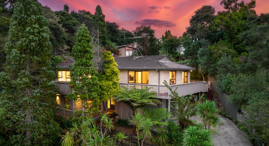  at 25 Wirihana Road, Titirangi, Auckland