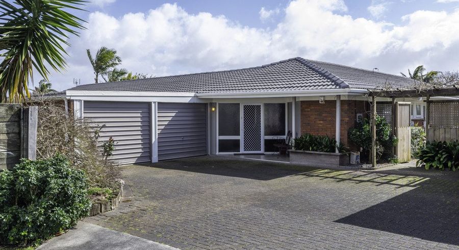  at 10 Roadley Avenue, Sunnyhills, Auckland