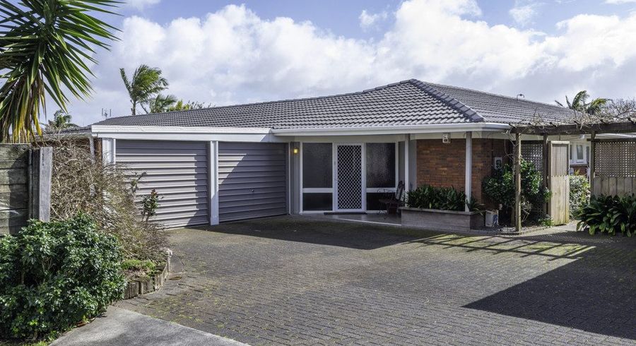  at 10 Roadley Avenue, Sunnyhills, Manukau City, Auckland