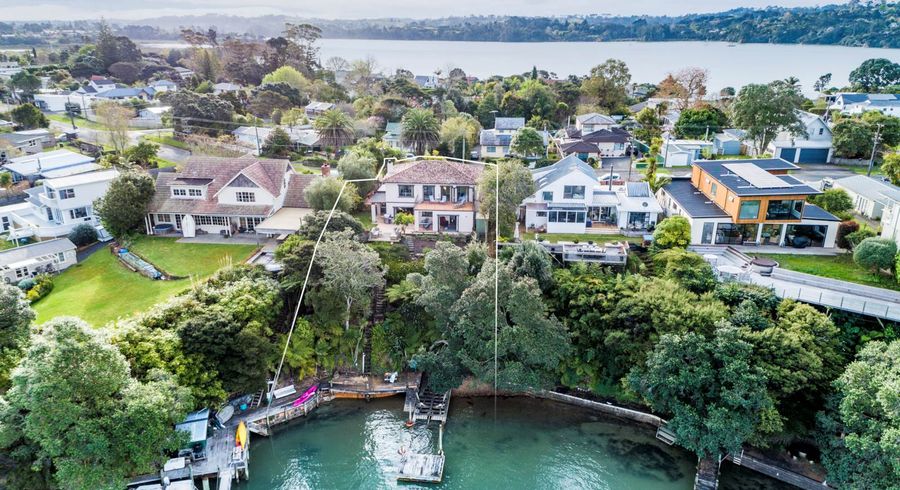  at 83 Ferry Parade, Herald Island, Auckland