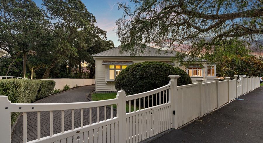  at 32 Clarence Road, Northcote Point, North Shore City, Auckland