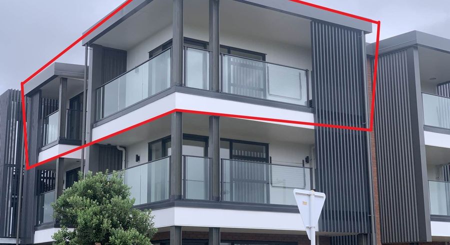  at 5/2 Sioux Road, Hobsonville, Waitakere City, Auckland
