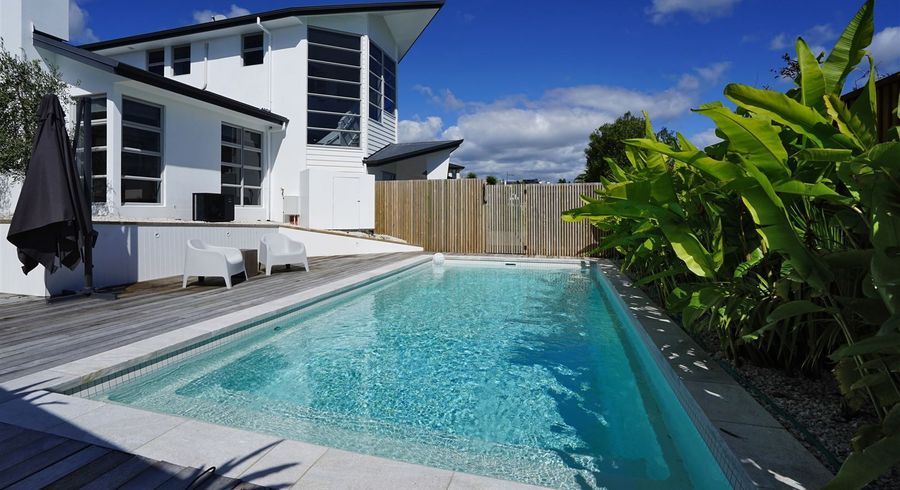  at 17 Raddington Way, Huntington, Hamilton
