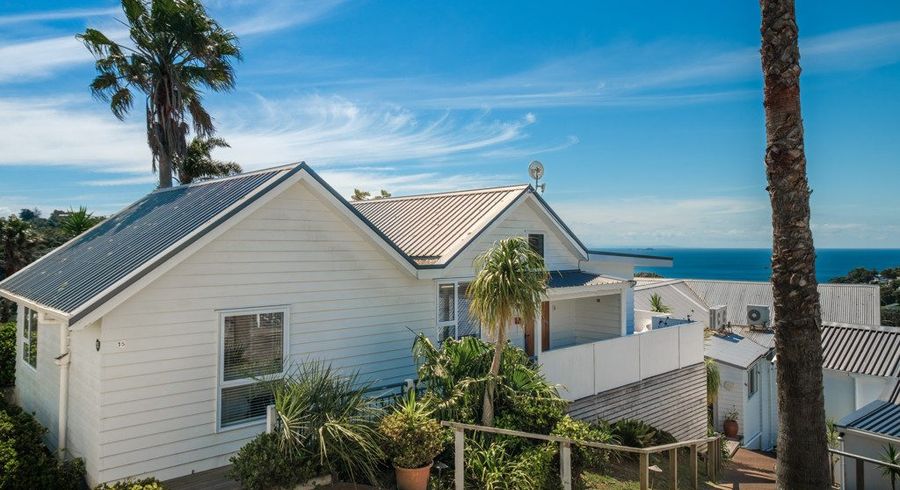  at 4 Bay Road, Palm Beach, Waiheke Island