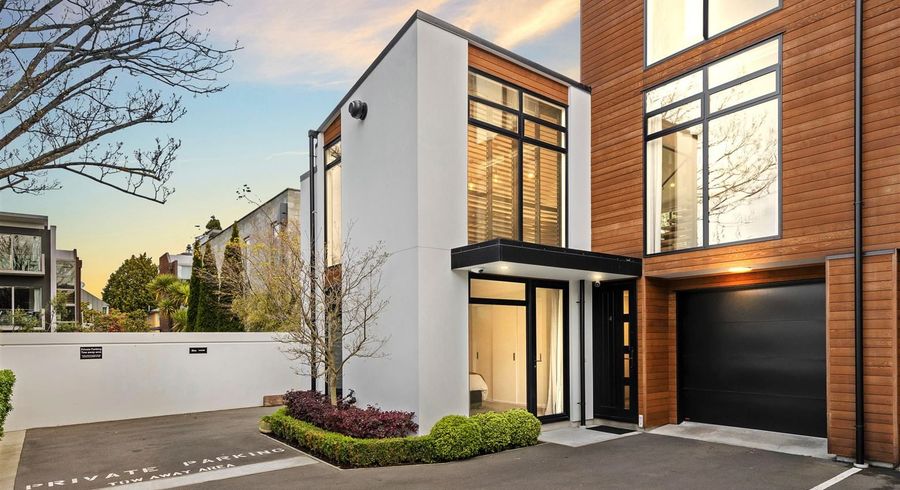  at 4/22 Peterborough Street, Christchurch Central, Christchurch