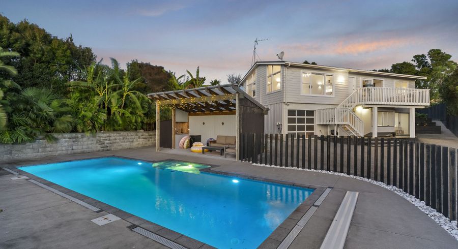  at 52 Alton Avenue, Hillcrest, North Shore City, Auckland