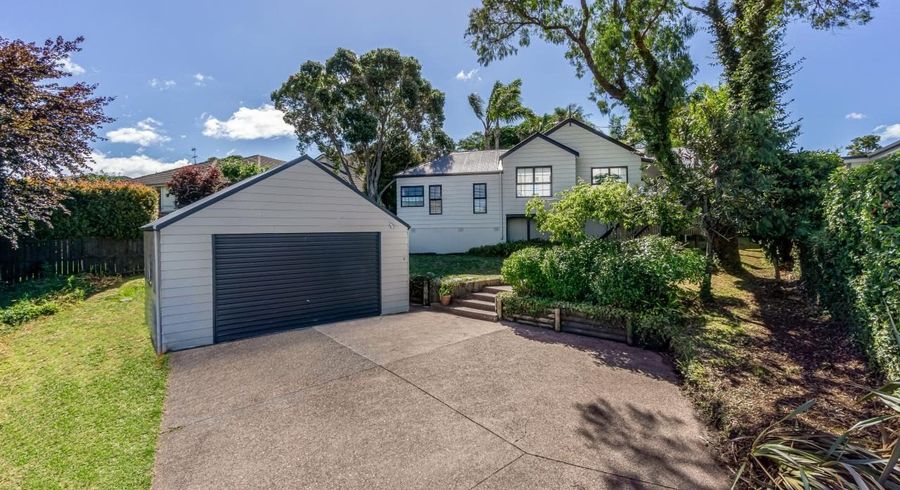  at 8 Bellcroft Place, Belmont, North Shore City, Auckland