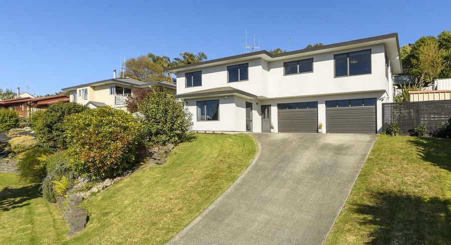  at 30 Waipuna Grove, Welcome Bay, Tauranga