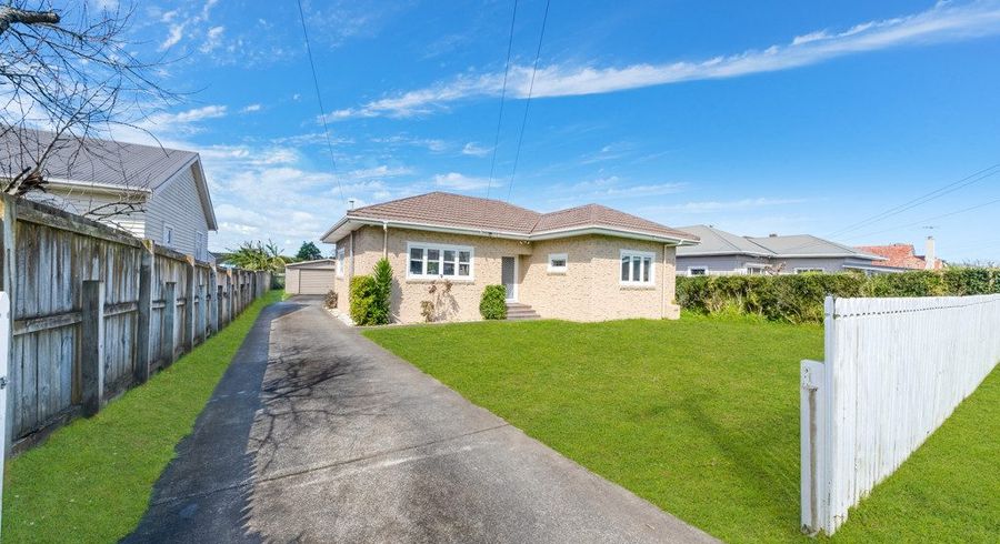  at 4 Jellicoe Street, Otahuhu, Auckland