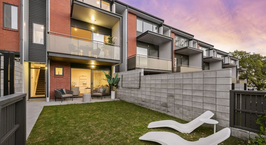  at 10/9 Eastview Road, Glen Innes, Auckland