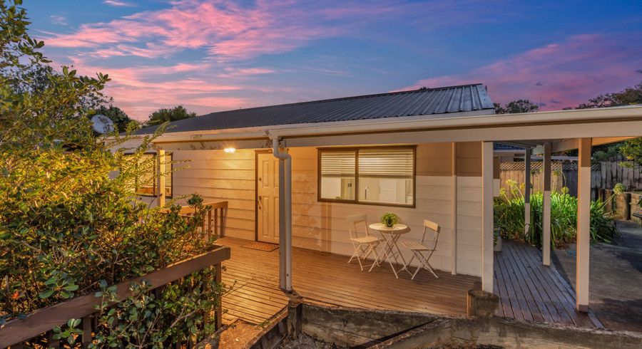  at 2/30 Glen Vista Place, Bayview, Auckland