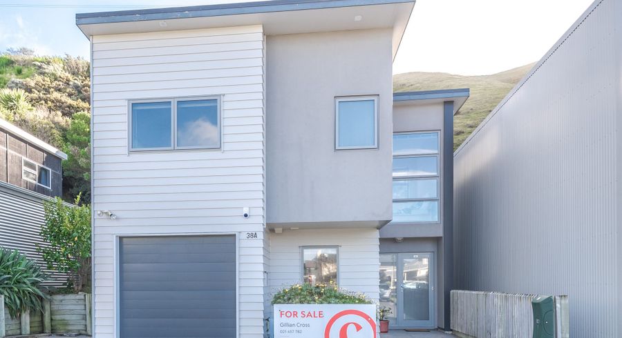  at 38A Erlestoke Crescent, Churton Park, Wellington