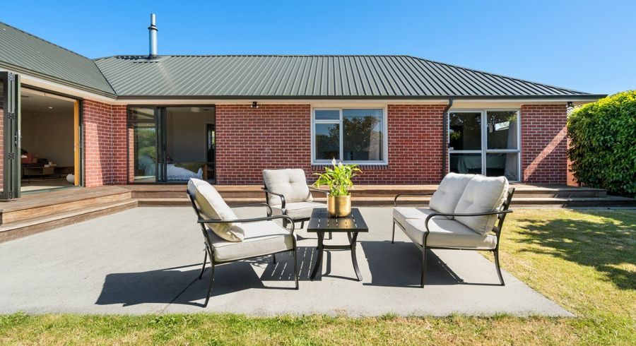  at 11 Glenmore Avenue, Casebrook, Christchurch City, Canterbury