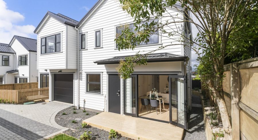  at 53 Alberta Street, Point Chevalier, Auckland