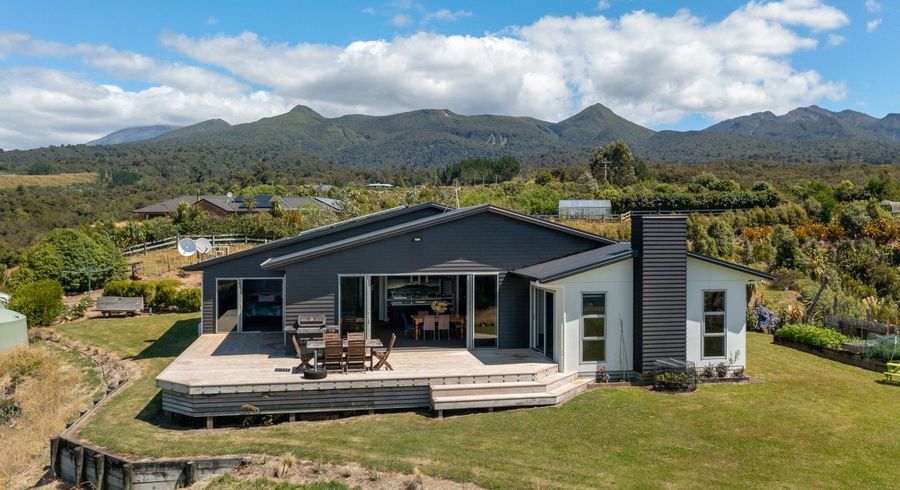  at 1801 Mangorei Road, Mangorei, New Plymouth, Taranaki